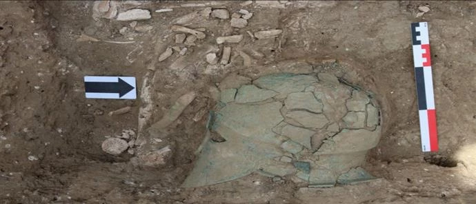 Ο Ελληνισμός είναι παντού: Κορινθιακή περικεφαλαία έφερε στο φως η αρχαιολογική σκαπάνη στη Ρωσία